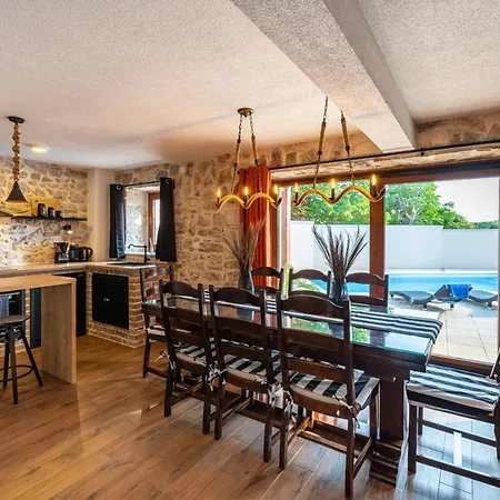 Stone Miandri Villa *