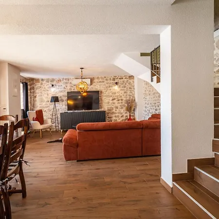 Stone Miandri Sukošan