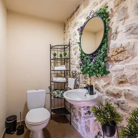 Stone Miandri Villa *