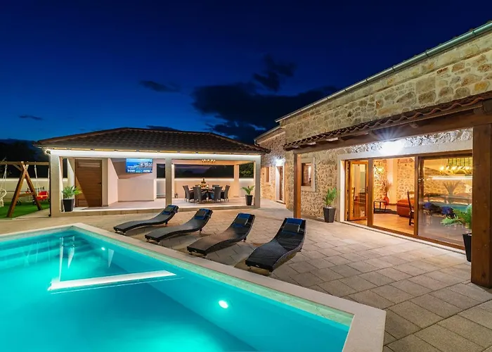 Stone Miandri Villa *
