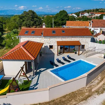 Villa Stone Miandri Sukosan