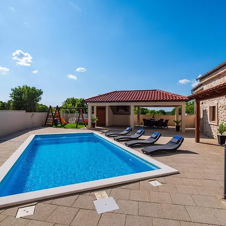 Stone Miandri Sukosan