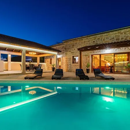 Villa Stone Miandri
