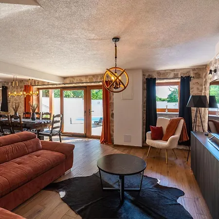 Villa Stone Miandri Sukosan