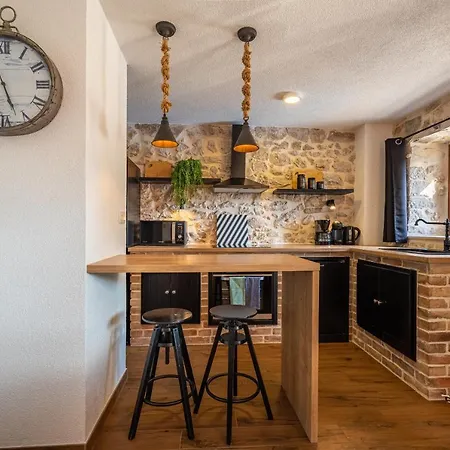 Stone Miandri Villa Sukosan