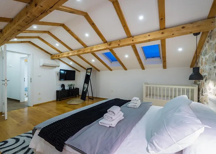 Stone Miandri Вилла