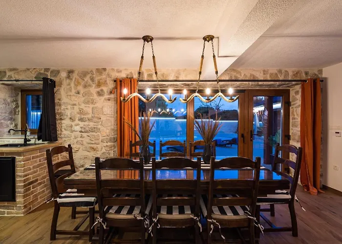 Вилла Stone Miandri *