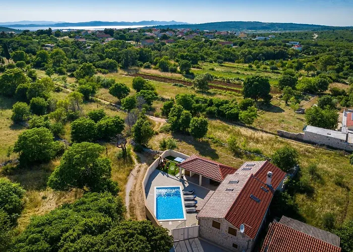 Stone Miandri Вилла